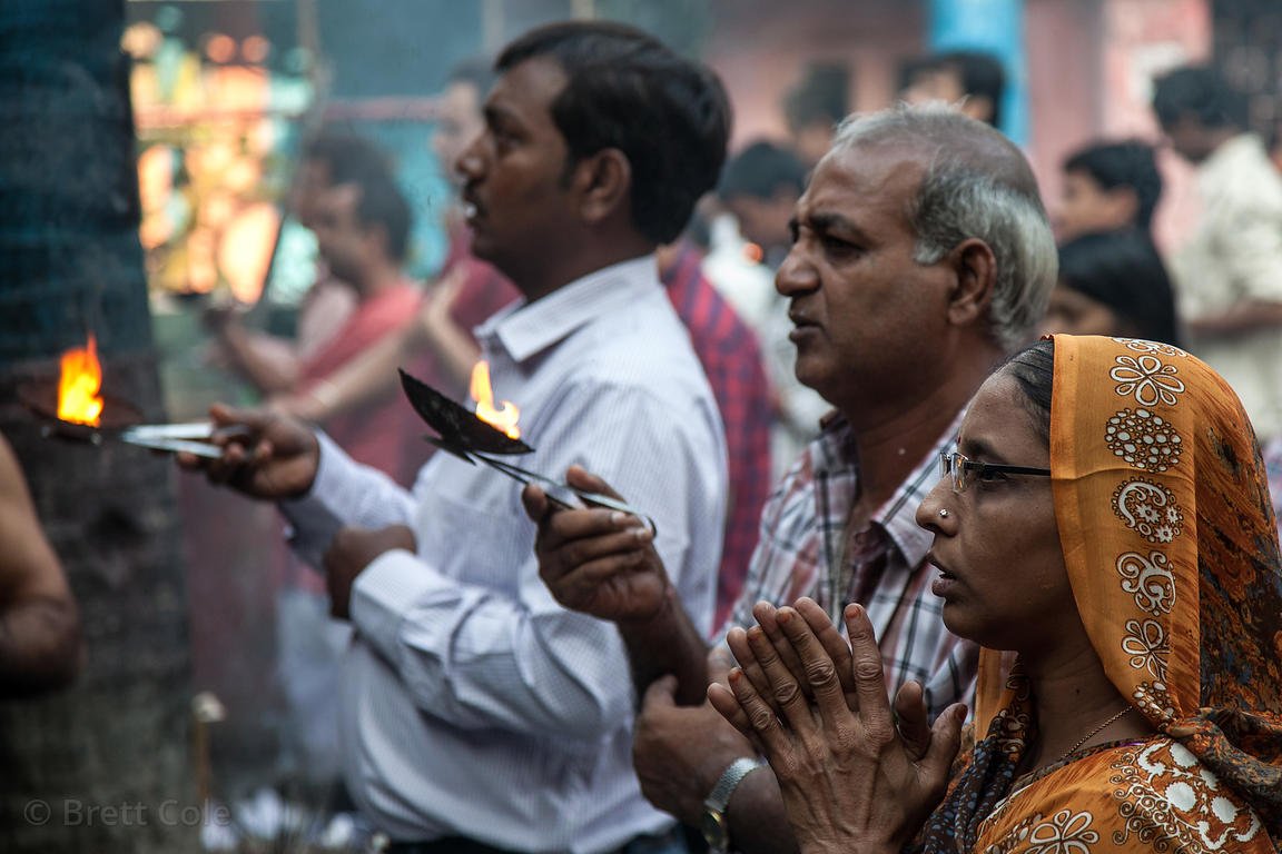 Devotees praying to Sundha Mata